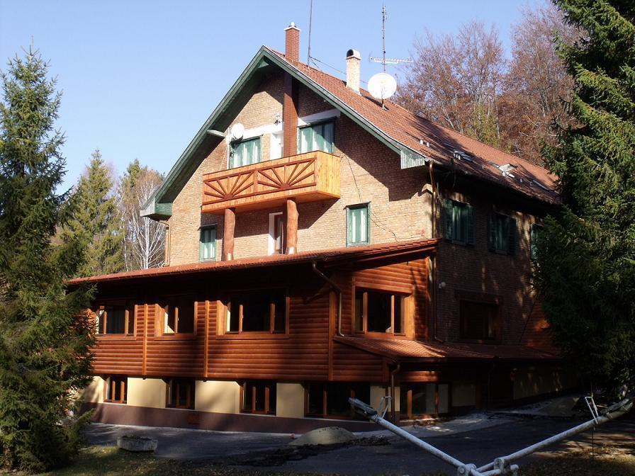 Sebesviz Panzio Bed & Breakfast Repashuta Luaran gambar